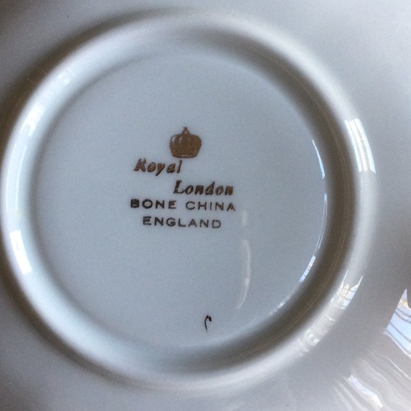 Vintage Royal London Cup& Saucer - Picture 3 of 5